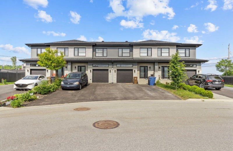 333 Rue Claude-Léveillée