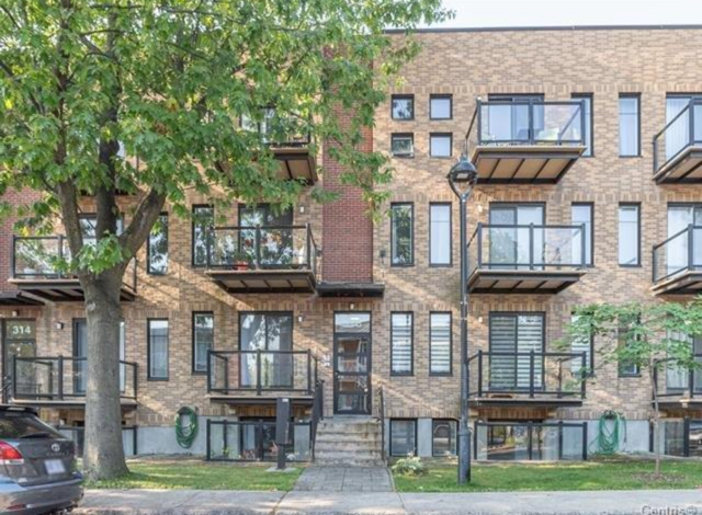 318 Rue Desmarteau, apt. 14
