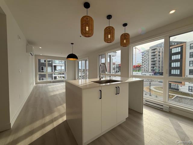 40 Rue Toe-Blake, apt. 306