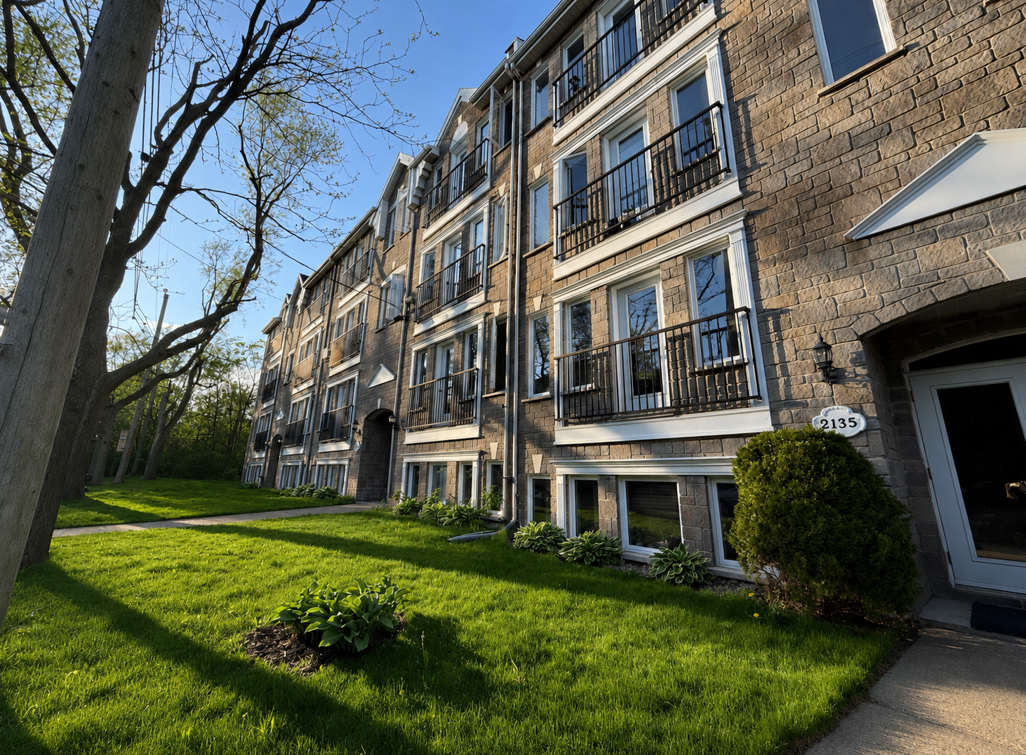 2141 Av. Hingston, apt. 107